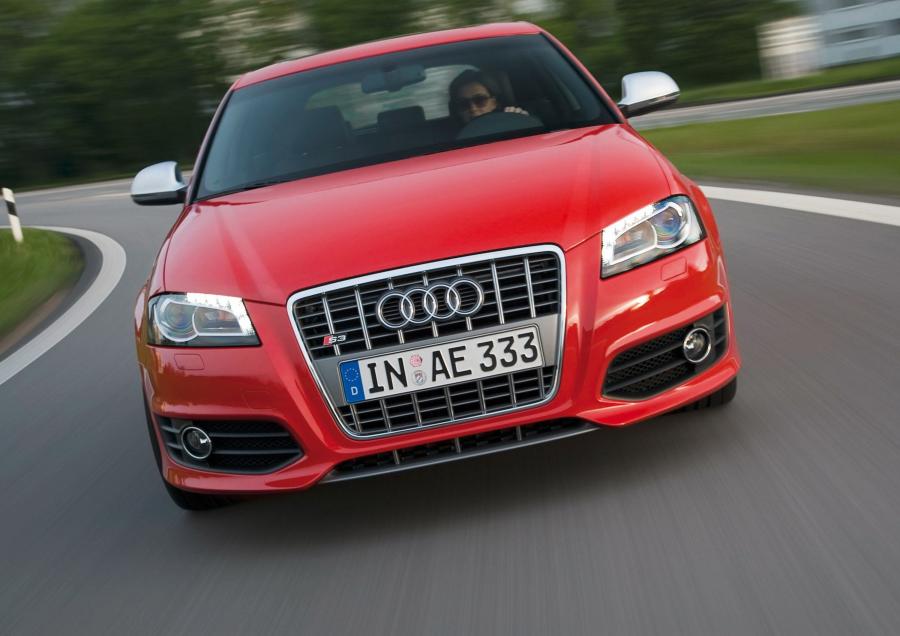  Audi S3 Sportback 2008 года  (WW) (фото 32 из 46)